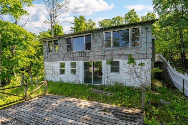 19 Lake Grinnell Ln, Sparta Twp., NJ 07871