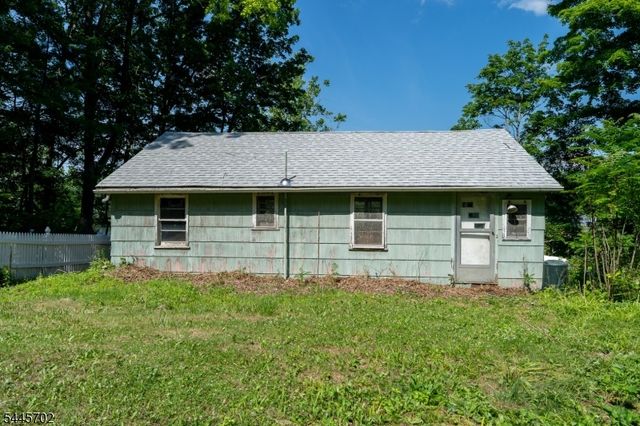 19 Lake Grinnell Ln, Sparta Twp., NJ 07871