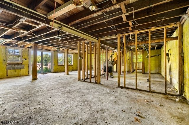 19 Lake Grinnell Ln, Sparta Twp., NJ 07871