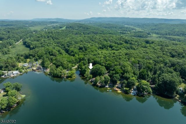 19 Lake Grinnell Ln, Sparta Twp., NJ 07871