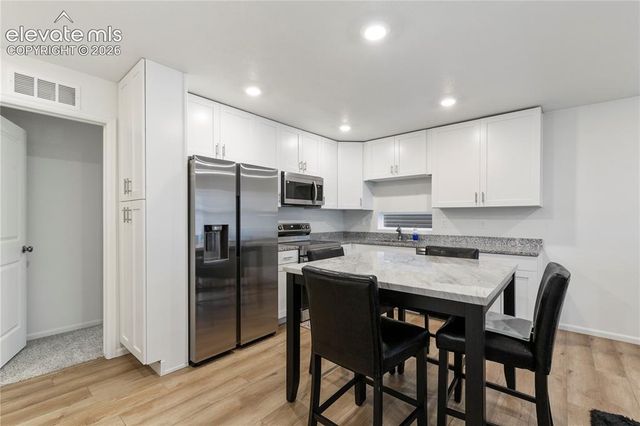 9212 Twin Sisters Drive, Colorado Springs, CO 80927