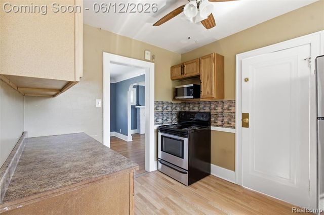 10351 Maplelawn Street, Detroit, MI 48204