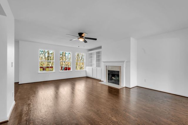 7440 Kreitner Dr, Nashville, TN 37221