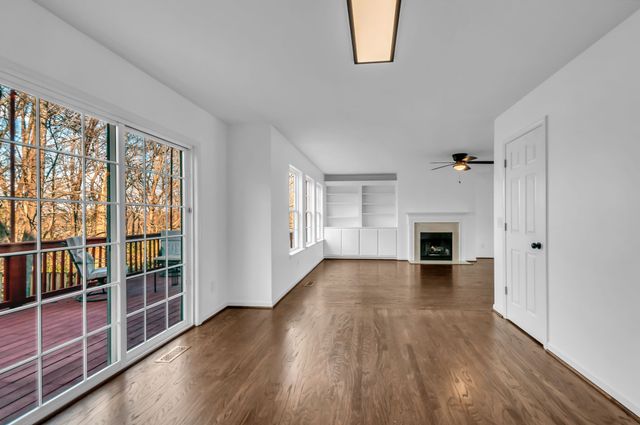 7440 Kreitner Dr, Nashville, TN 37221