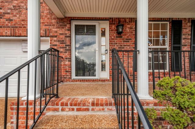 7440 Kreitner Dr, Nashville, TN 37221