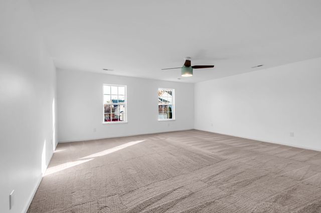 7440 Kreitner Dr, Nashville, TN 37221