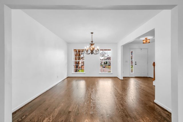 7440 Kreitner Dr, Nashville, TN 37221