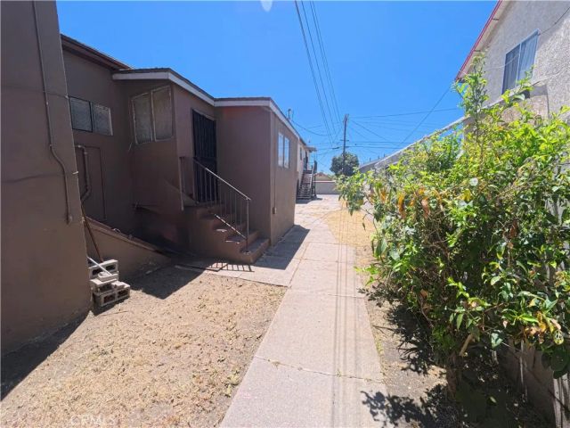 2245 N Griffin, Los Angeles, CA 90031
