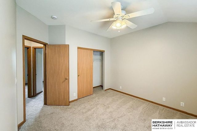 1138 Devon Drive, Papillion, NE 68046