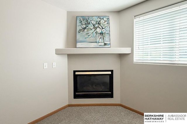 1138 Devon Drive, Papillion, NE 68046