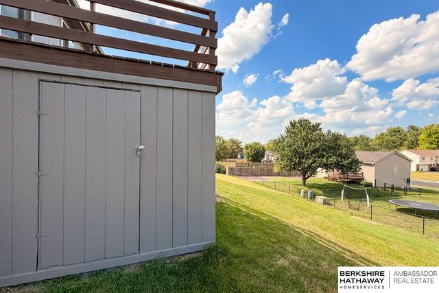 1138 Devon Drive, Papillion, NE 68046