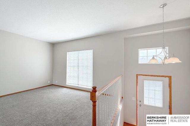 1138 Devon Drive, Papillion, NE 68046