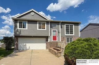 1138 Devon Drive, Papillion, NE 68046