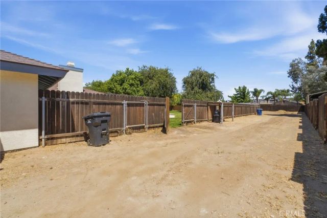 11108 Aimee, Bakersfield, CA 93312