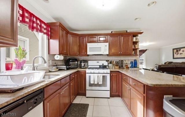 637 Jefferson Ave, Elizabeth City, NJ 07201