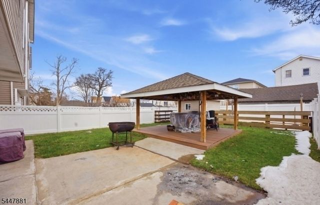 637 Jefferson Ave, Elizabeth City, NJ 07201