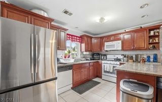 637 Jefferson Ave, Elizabeth City, NJ 07201