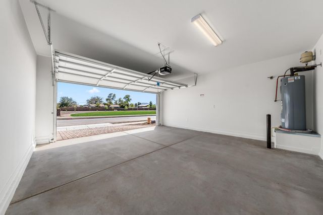 6326 S 47th Drive, Phoenix, AZ 85339