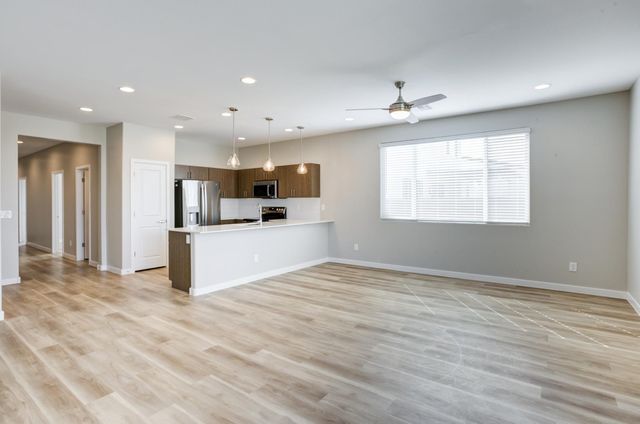 6326 S 47th Drive, Phoenix, AZ 85339
