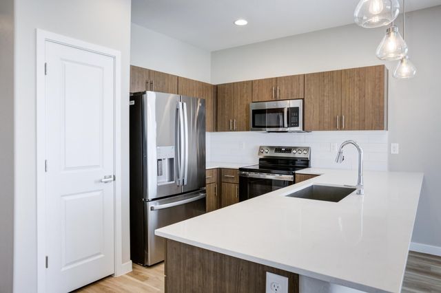 6326 S 47th Drive, Phoenix, AZ 85339