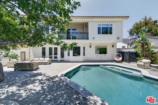 5230 Teesdale Avenue, Los Angeles, CA 91607