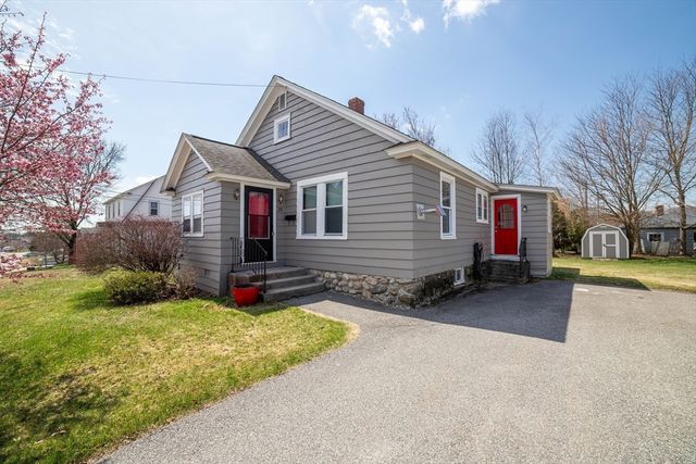 25 Dixfield Road, Worcester, MA 01606