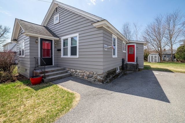 25 Dixfield Road, Worcester, MA 01606