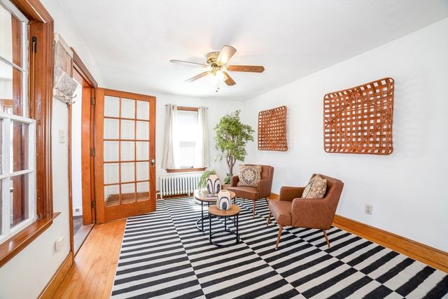 25 Dixfield Road, Worcester, MA 01606