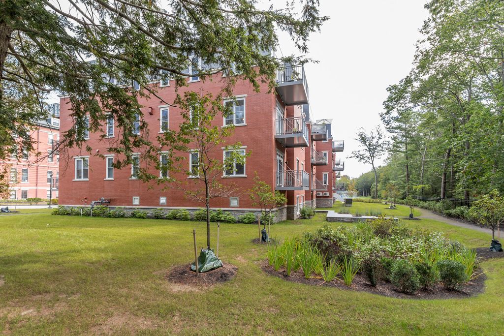 75 McAuley Way 304, Portland, ME 04103 — photo 2