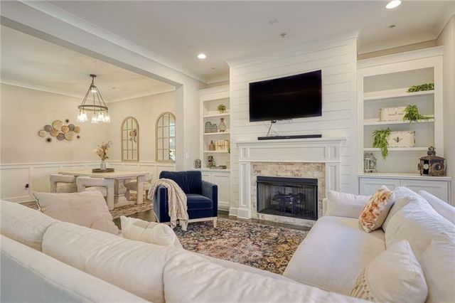 984 Memorial SE Walk, Atlanta, GA 30316