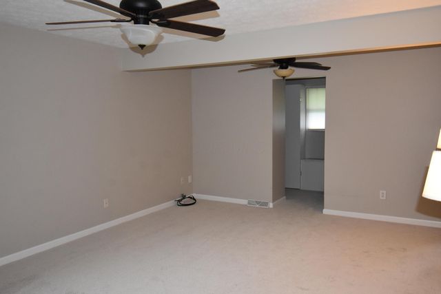 6580 Davis Road, Hilliard, OH 43026