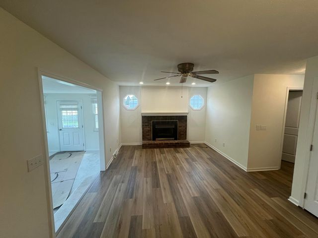 6580 Davis Road, Hilliard, OH 43026