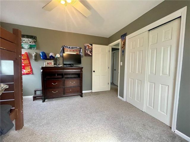 154 N SUNSET Drive, Maryville, MO 64468