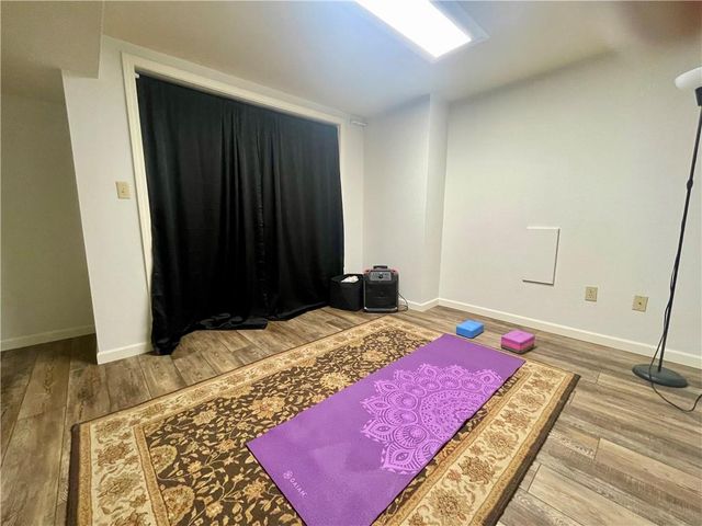 154 N SUNSET Drive, Maryville, MO 64468