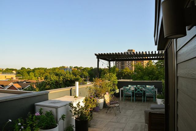 1582A PACIFIC Street, New York City, NY 11213