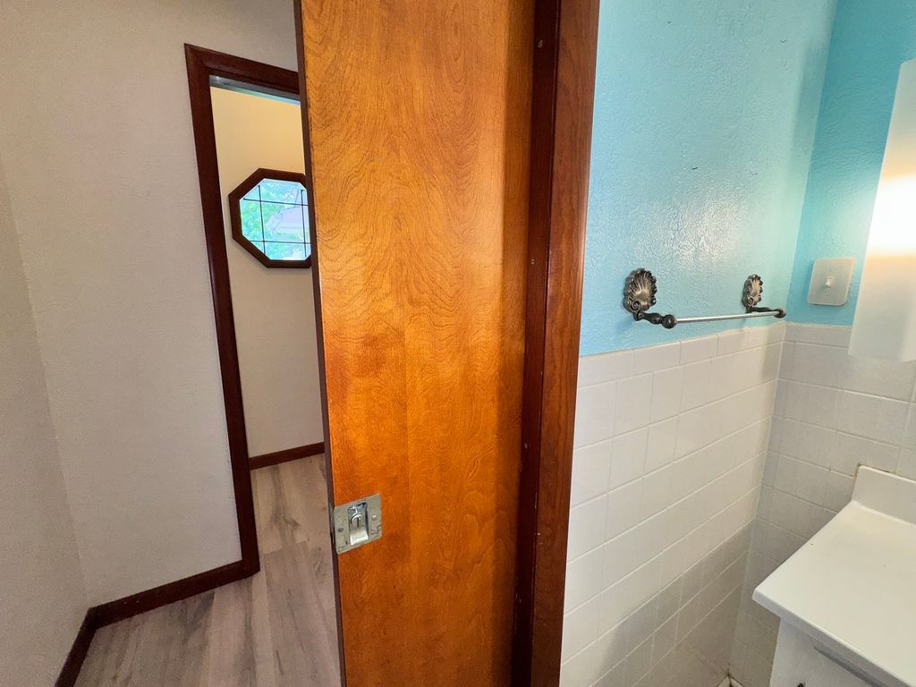 Image 38 of property listing at 17 Crestwood, Centralia, IL 62801