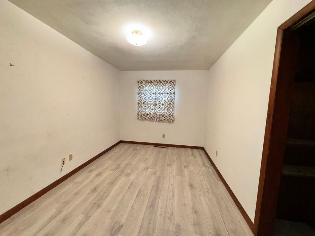 Image 41 of property listing at 17 Crestwood, Centralia, IL 62801