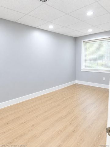 23100 Cherry Hill Street 10, Dearborn, MI 48124
