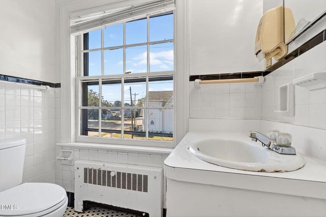 110 S Layton Avenue, Dunn, NC 28334