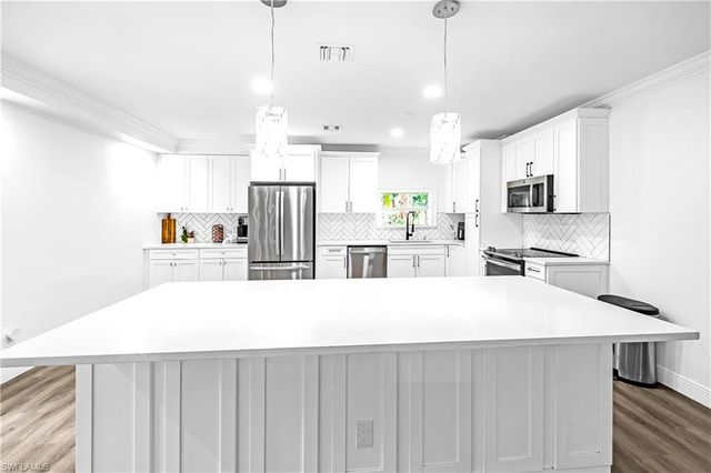 1030 39th ST SW, Naples, FL 34117