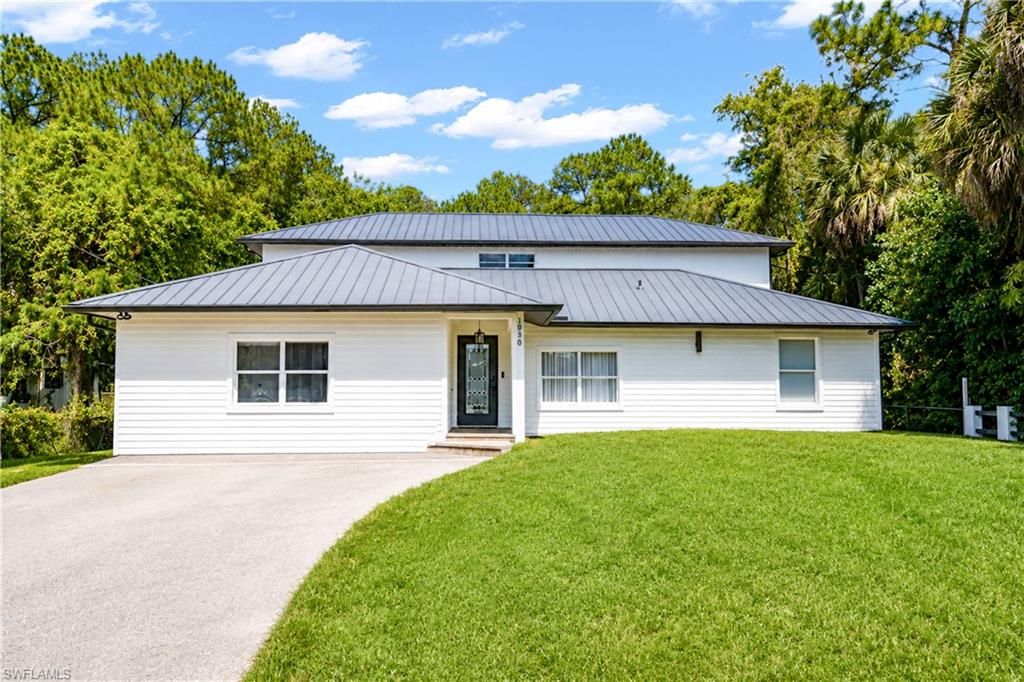 1030 39th ST SW, Naples, FL 34117