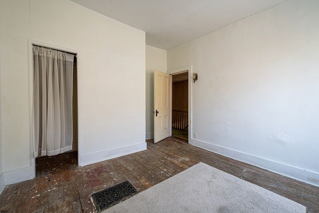 327 Franklin Street 327, Galena, IL 61036