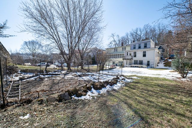 327 Franklin Street 327, Galena, IL 61036