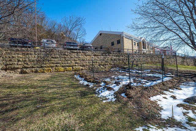 327 Franklin Street 327, Galena, IL 61036