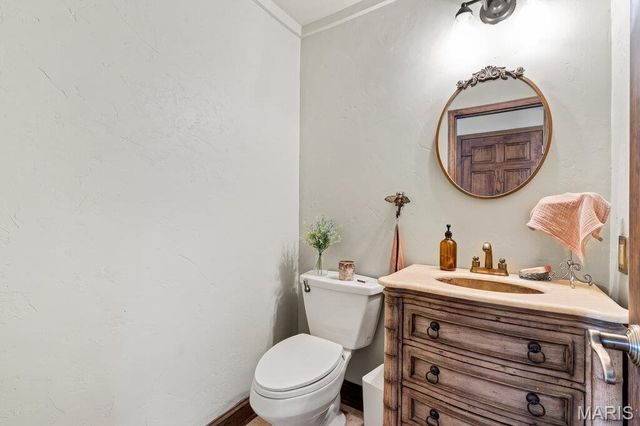 9317 Althea Avenue, St Louis, MO 63123