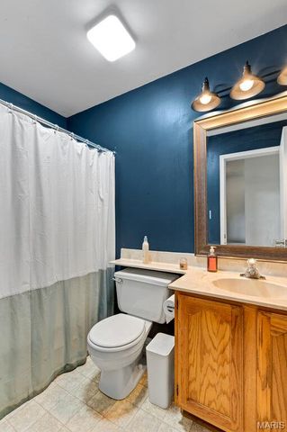 9317 Althea Avenue, St Louis, MO 63123