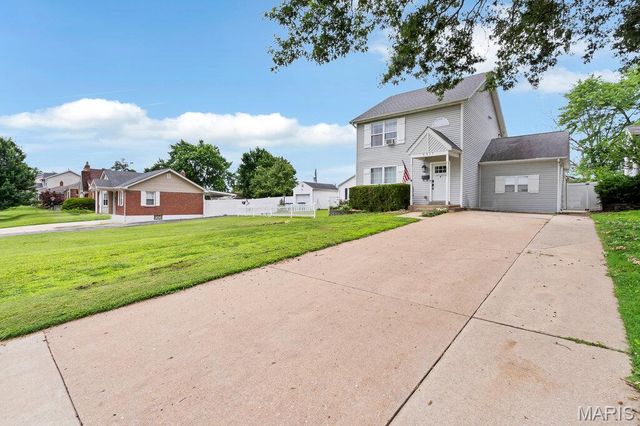9317 Althea Avenue, St Louis, MO 63123