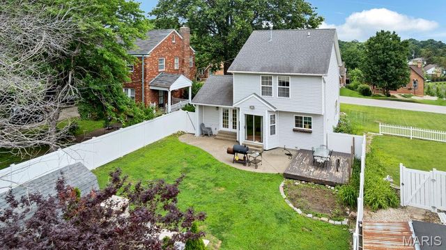 9317 Althea Avenue, St Louis, MO 63123