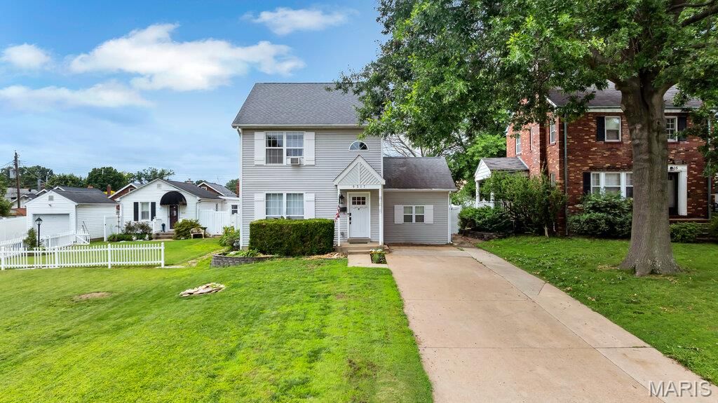 9317 Althea Avenue, St Louis, MO 63123