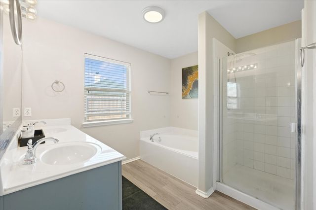 2015 Allyson Drive, Heartland, TX 75126